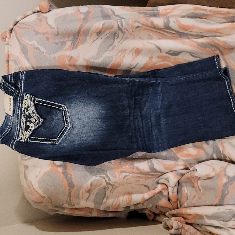 Size 24W Vigoss Denim Capris